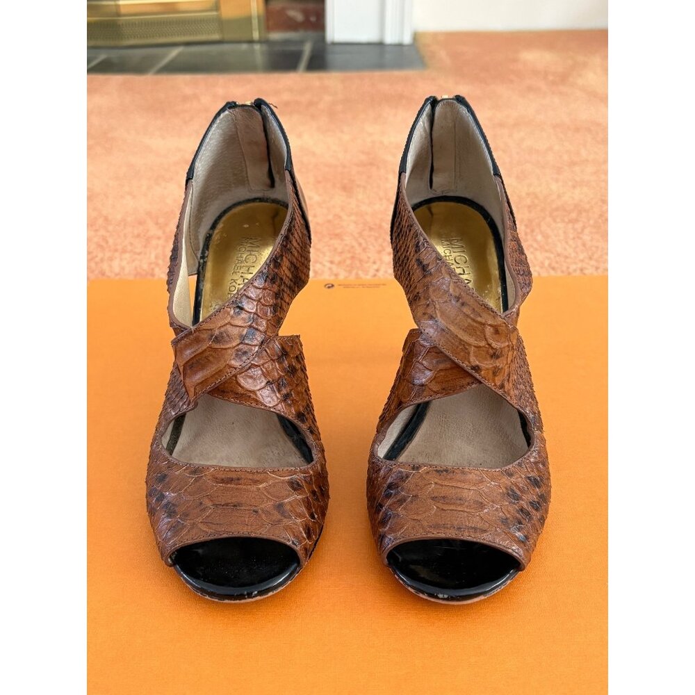 Michael Kors Elena Brown Snakeskin Leather Black Patent Heels Open Toe Sandals 6 - Picture 3 of 14